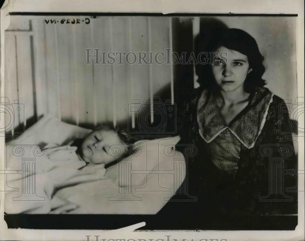 1932 Press Photo Gerald Collins Rescued from Drill Hole at Zinc Mine - nea75417 - Historic Images