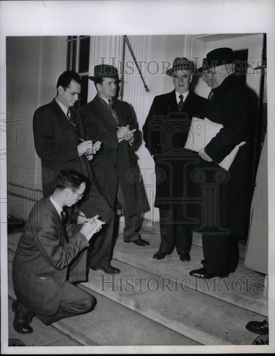1946 Press Photo HJ Kaiser, P Murray, Pres of US Steelworkers & CIO - Historic Images