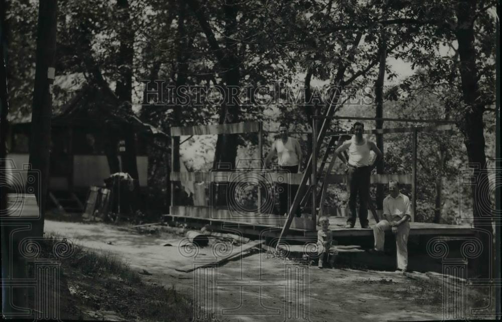 1934 Press Photo Univ. of Wisc. tenth Colony on the shore of Lake Mendatta - Historic Images