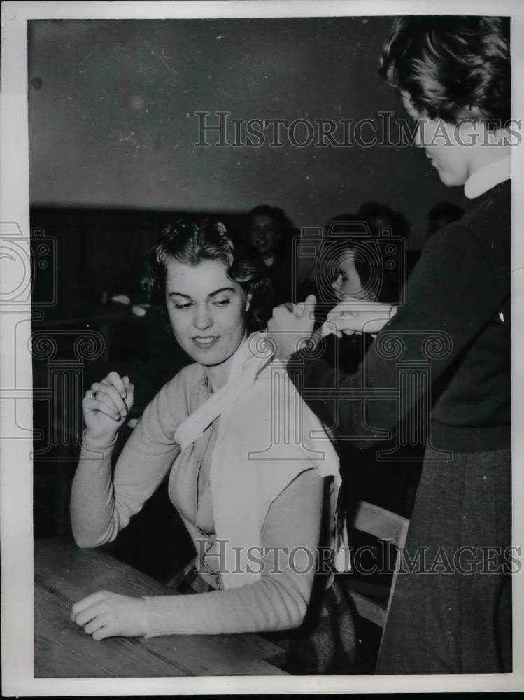 1954 Press Photo Princess Margaretha Sweden Jorning - nea75551 - Historic Images