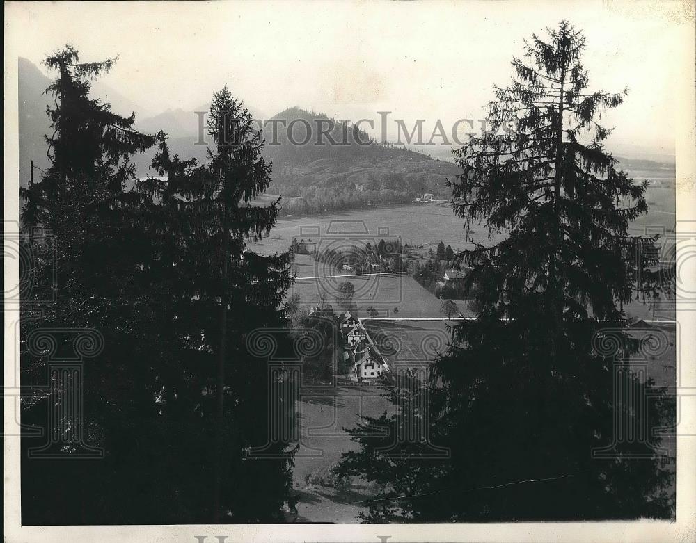 1945 Press Photo scene in Bavarian Alps near Hohenschwangau, Germany - nea73206 - Historic Images