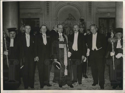 1938 Press Photo Professor Rousey, rector of University of Paris, & visitors - Historic Images