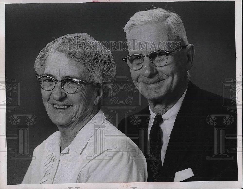 1967 Press Photo Mr. &amp; Mrs. John Bunce Celebrate Golden Anniversary - nea92481 - Historic Images