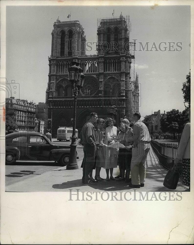 Press Photo People hang out in front of a church. - nea86383 - Historic Images