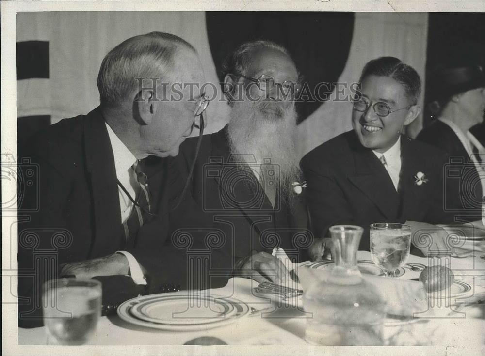 1933 Press Photo Sen. Imai of Japan, Rufus Dawes & Tasashi Komatsu - nea89374 - Historic Images