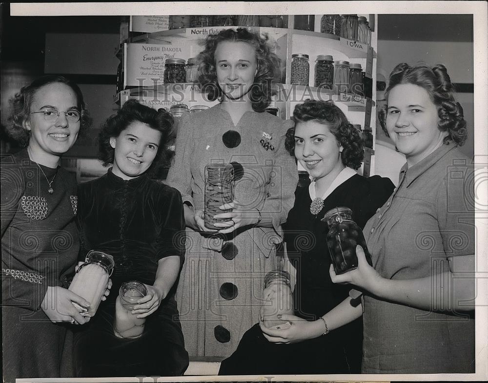 1940 Press Photo Marie Fletcher,Nildred Maassen,Virginia Pollard At 4-H Club - Historic Images