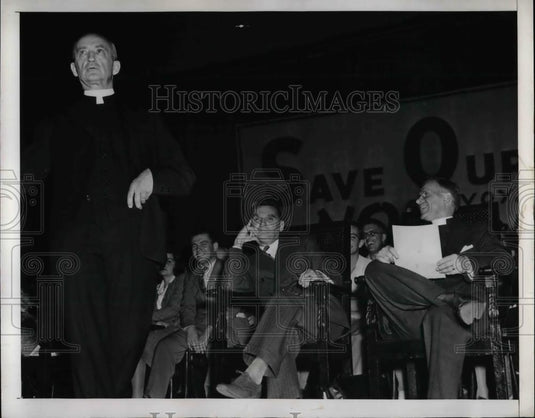 1941 Press Photo James McGillis at Brooklyn Academy of Music - Historic Images