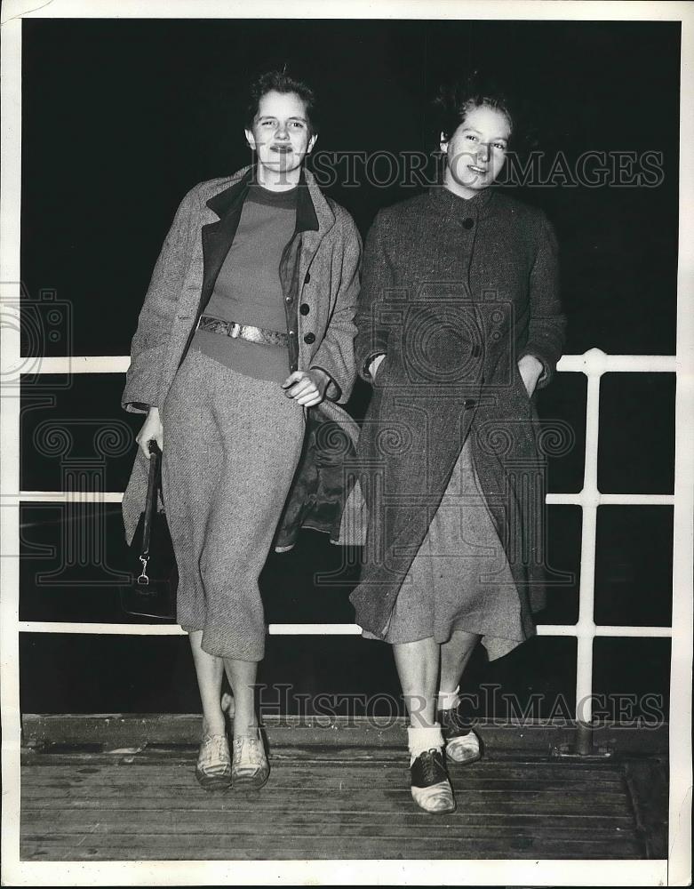 1935 Press Photo Survivors of Ward Liner Havana abroad rescue ship El Oceano. - Historic Images