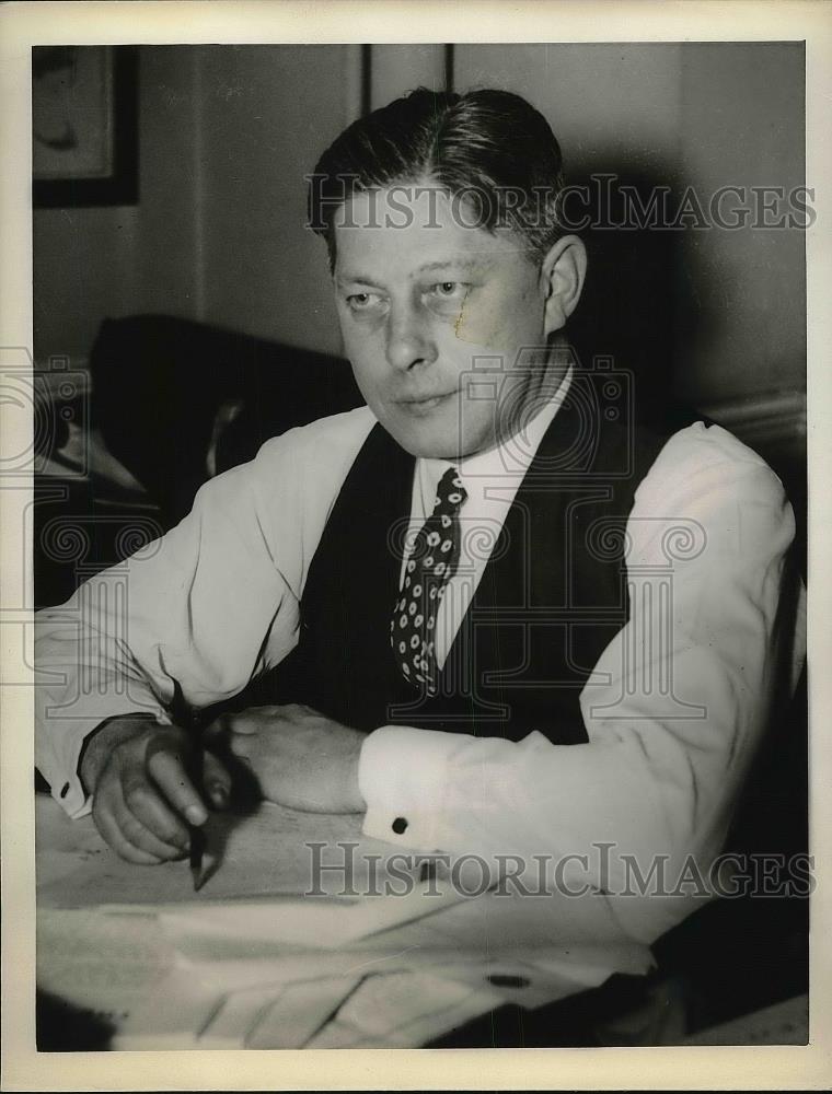 1936 Press Photo Boston, Mass Ralph Robart, state Div of Necs, of Life - Historic Images