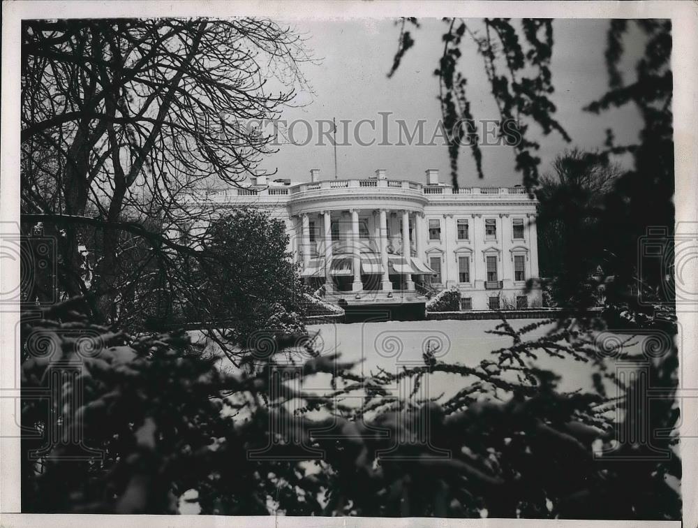 1935 Press Photo view of south portico of the White House covered in snow - Historic Images