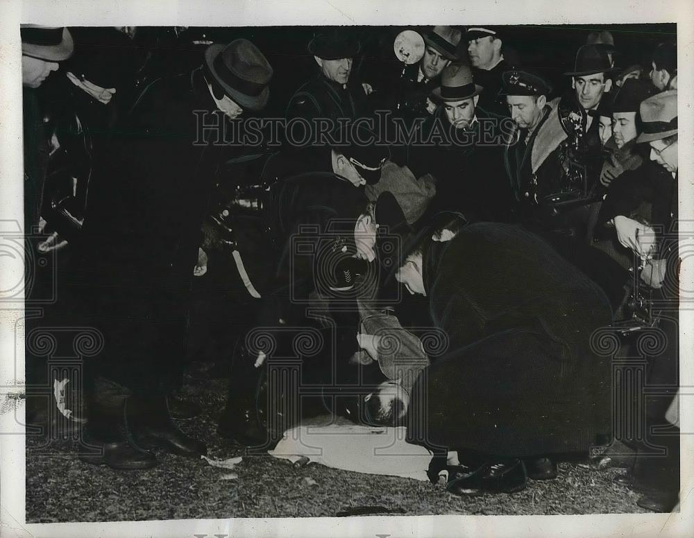 1938 Press Photo Musician Edward Giblin after his rescue from raging waters of - Historic Images