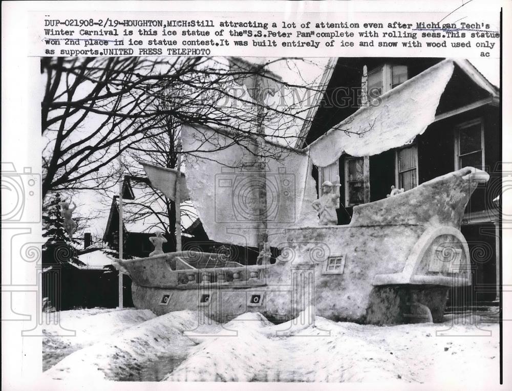 1958 Press Photo Houghton, Mich. Winter carnival snow sculpture - nea83477 - Historic Images