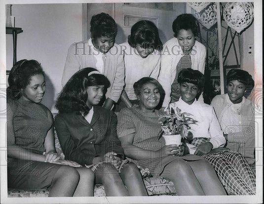 1967 Press Photo Teen Street Club, Claudia Ghess, Iforia Wheatley, L. Carter - Historic Images