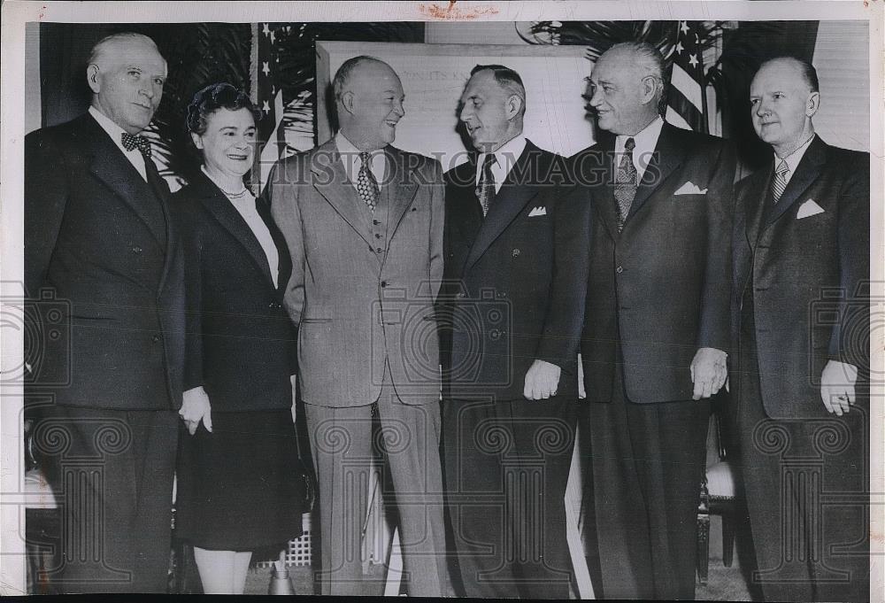 1953 Press Photo Dwight Eisenhower, A. Verside, Katherine St. George, F. Carlson - Historic Images