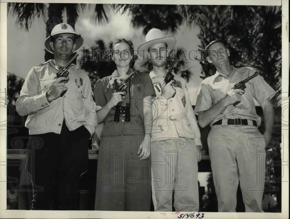 1939 Press Photo Howard family of Miami pistol team - Historic Images