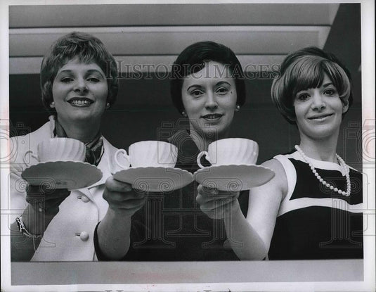 1967 Press Photo Mrs. Hubert Weikart, Mrs. Richard Park, Mrs. Ed Jacob - Historic Images