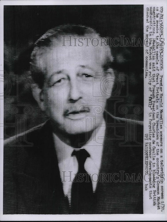 1963 Press Photo British Prime Minister Howard Macmillan speaks on television - Historic Images
