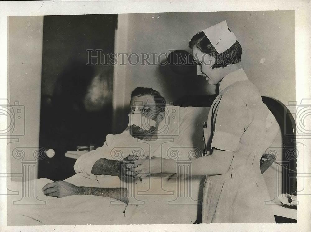 1931 Press Photo Sam Lockett in Tenn hospital after losing his nose in a fight - Historic Images