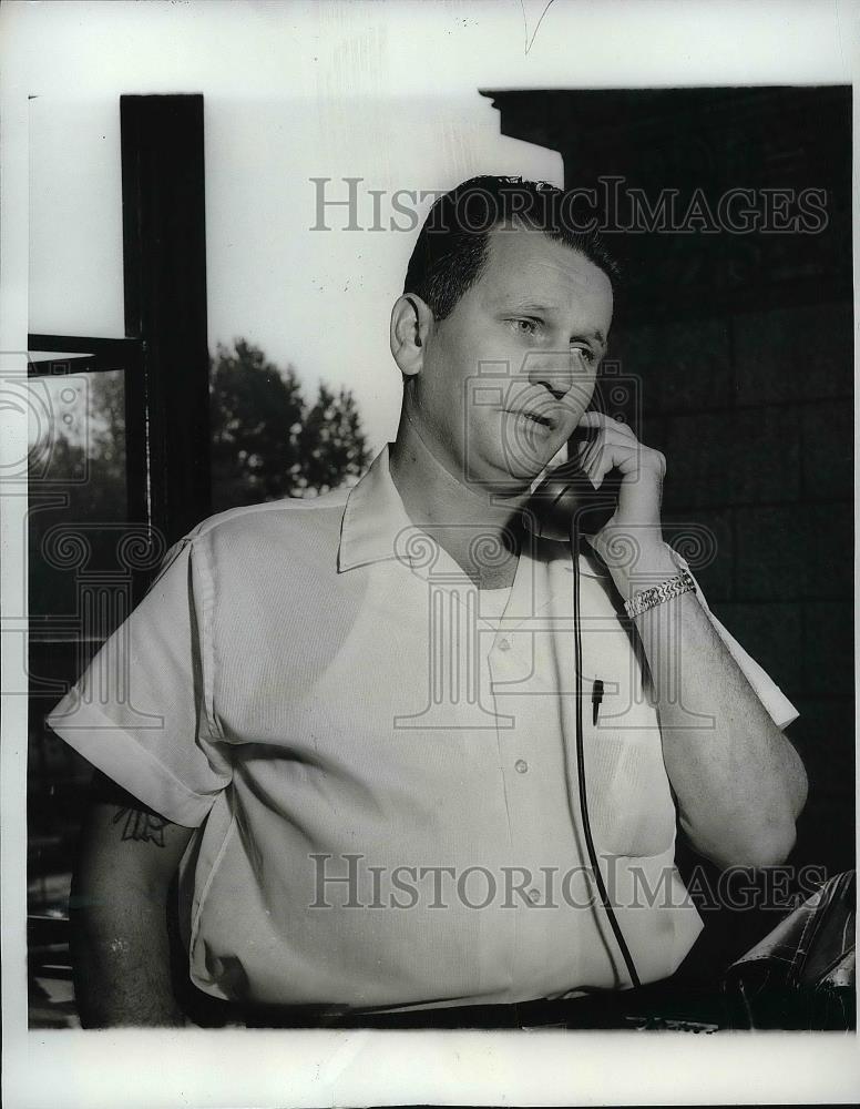 1961 Press Photo William J. Burns trick Driver rebel union - nea92049 - Historic Images