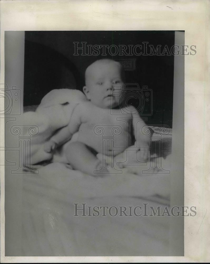 1941 Press Photo Baby Fred Alexander Robertson - nea92023 - Historic Images
