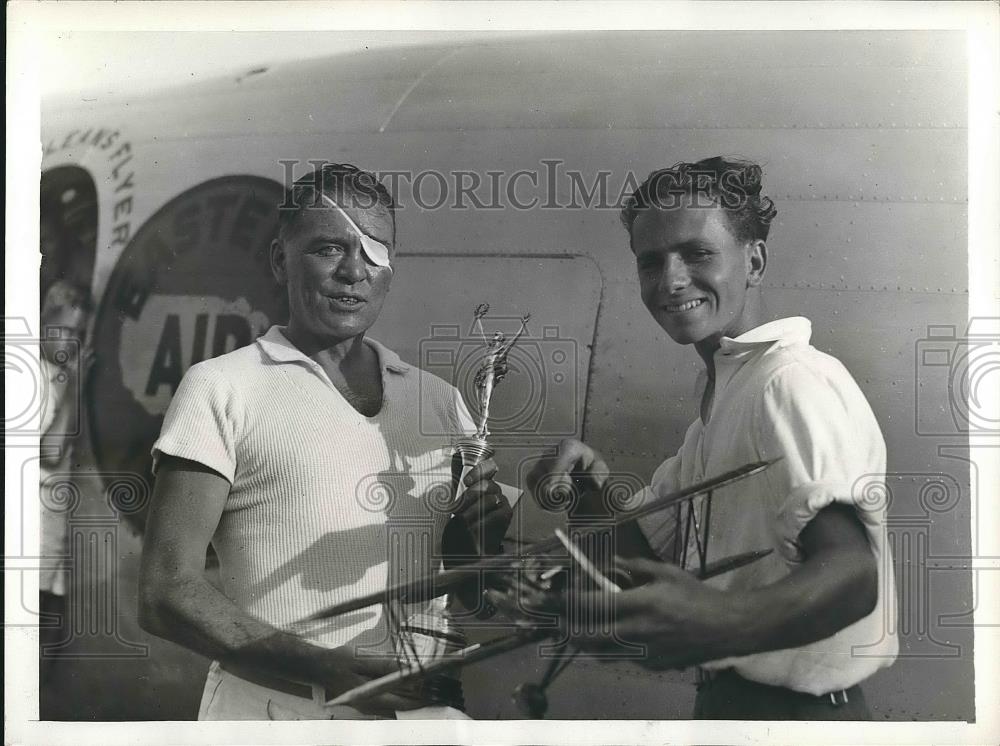 1935 Press Photo Floyd Gibbons Charles Johnson News Commentator Orlando Florida - Historic Images
