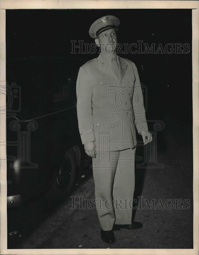 1945 Press Photo 1st Lt. Allan Preston Lewis in NYC - nea83215 - Historic Images