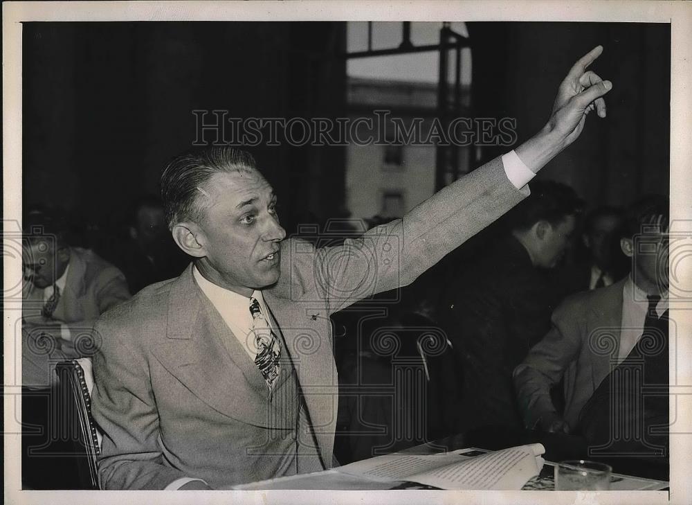 1937 Press Photo Sgt.Lawrence J.Lyons of at Civil Liberties Hearing. - nea83788 - Historic Images