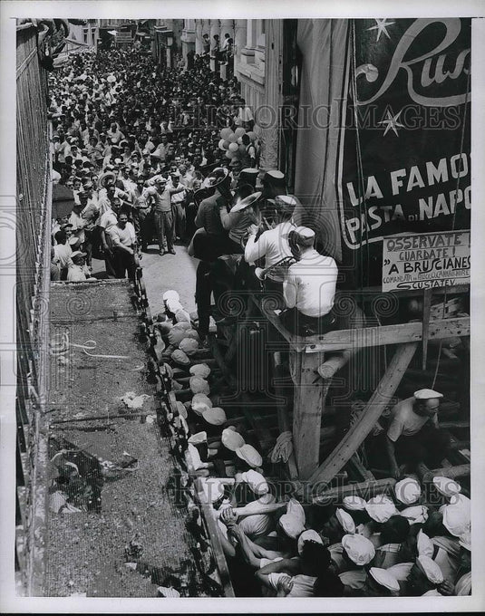 1953 Press Photo Bandmembers being carried through the streets - nea79118 - Historic Images