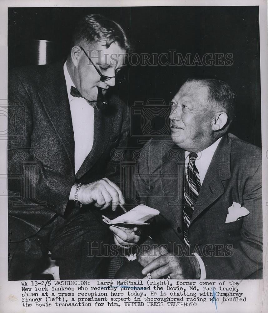 1952 Press Photo Larry MacPhail, former owner of the New York Yankees with - Historic Images