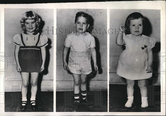 1951 Press Photo NYC, Philippine import clothes for tots - nea83338 - Historic Images