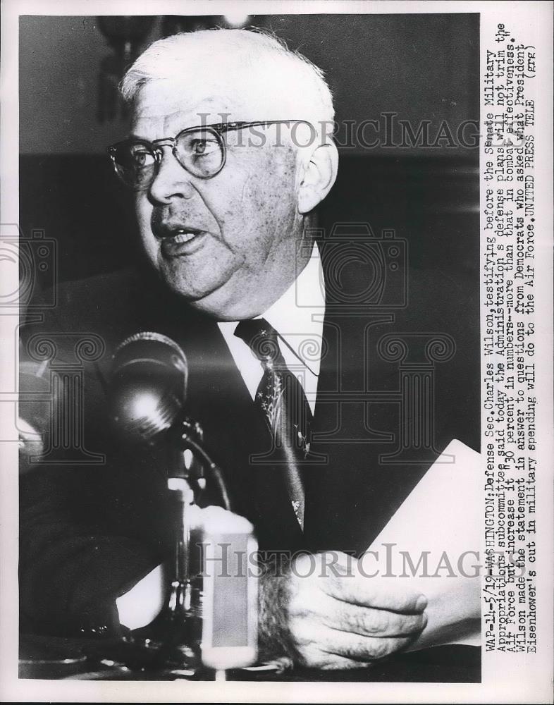 1958 Press Photo Defense Secretary Charles Wilson Testifying before Senate - Historic Images