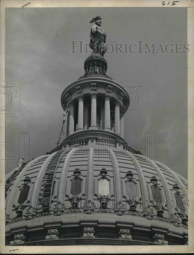 1948 Press Photo Scaffolding on Capital Building in Washington D.C. - Historic Images