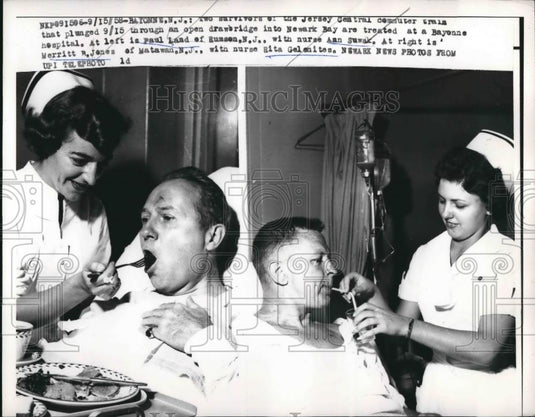 1958 Press Photo Survivors of Jersey Central Commuter Train Wreck - Historic Images