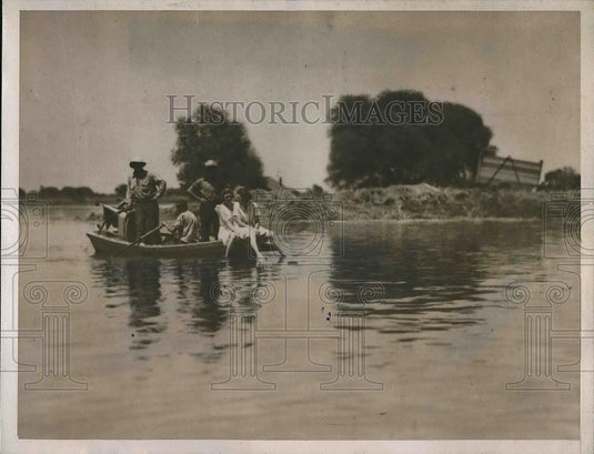 1935 Press Photo San Joaquin River flood victims Loraine Rose & Dora Vanderson - Historic Images