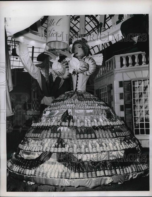 1956 Press Photo Paris Children's Show fashion model - Historic Images