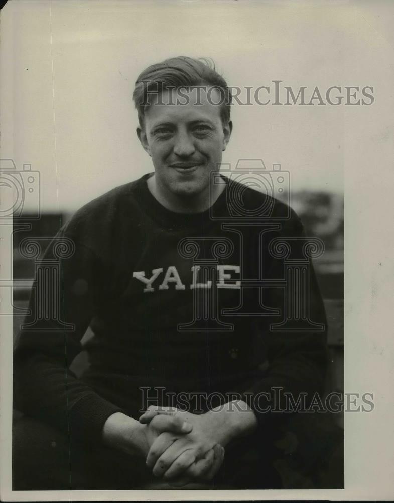 1929 Press Photo Shot putter Jack O&#39;Gormon of Yale Univ. - Historic Images