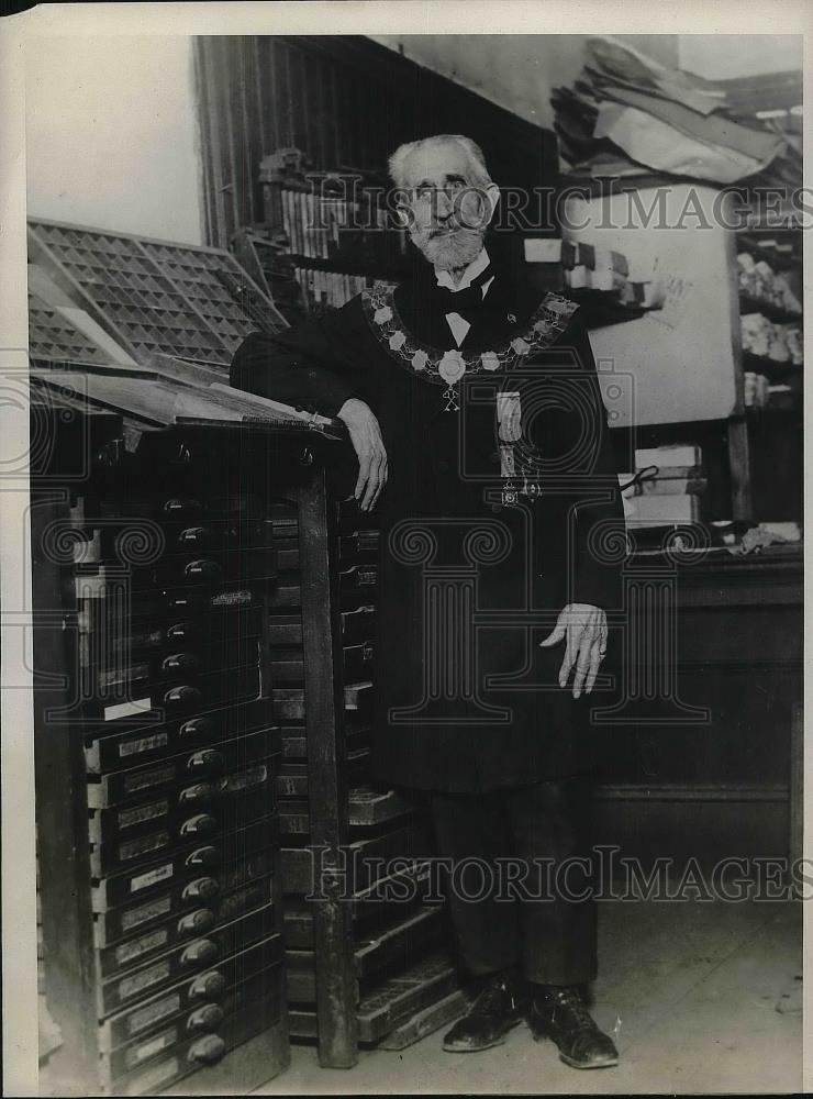 1927 Press Photo George W. Rockett of Fairmont Court - Historic Images