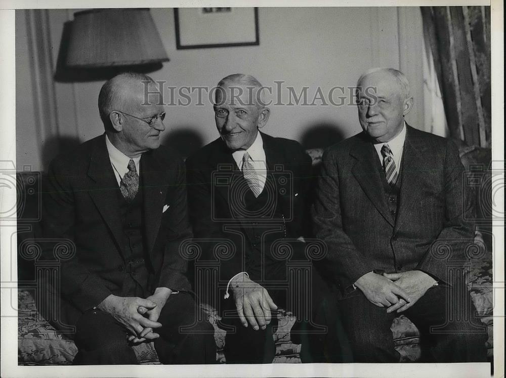 1933 Press Photo Rochester, NY Mayor Charles Owen With Edward Bausch - Historic Images