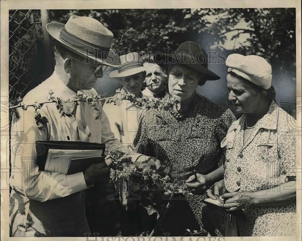 1941 Press Photo Dr. J.S. Houser, Mrs. Robert Roth, Mrs. William H. Haylor - Historic Images