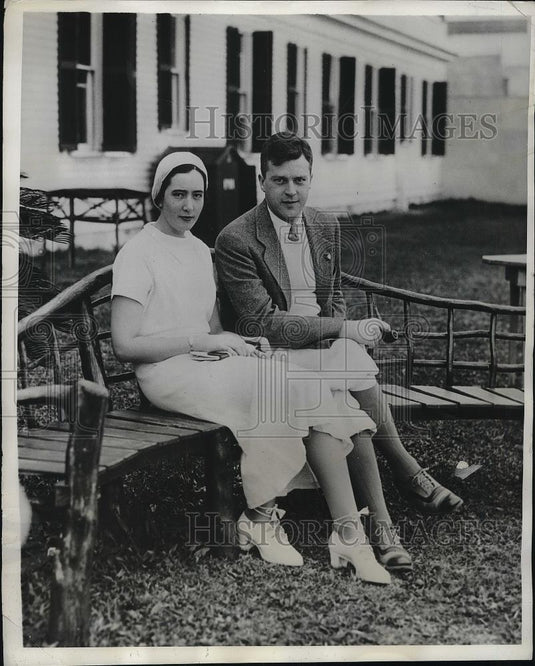 1932 Press Photo Mr. & Mrs. R. Martin Stevenson at Princess Hotel in Bermuda - Historic Images