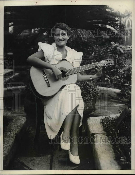 1933 Press Photo Senorita Leopoldina Grau niece of Cuban president - Historic Images