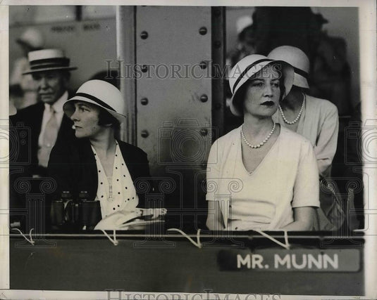 1932 Press Photo Mrs Herbert Pulitzer & Mrs H Ancotts Wilson at Hileah park race - Historic Images