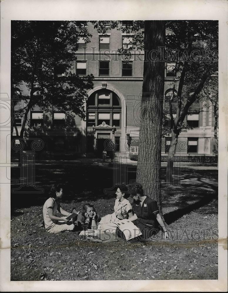 1950 Press Photo U.S College Students. - Historic Images