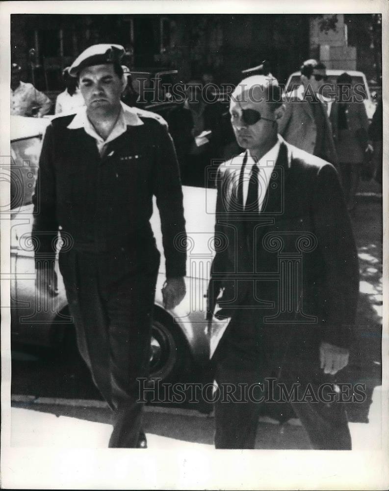 1969 Press Photo Israeli Defense Minister Hoshe Dovan with Premier L&#39;Shkol - Historic Images