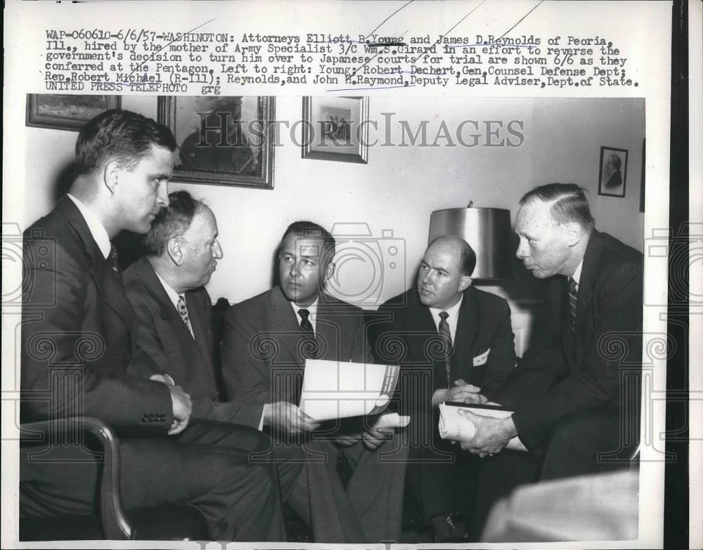 1957 Press Photo Attorneys Elliott Young &amp; James Reynolds - Historic Images
