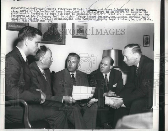 1957 Press Photo Attorneys Elliott Young & James Reynolds - Historic Images