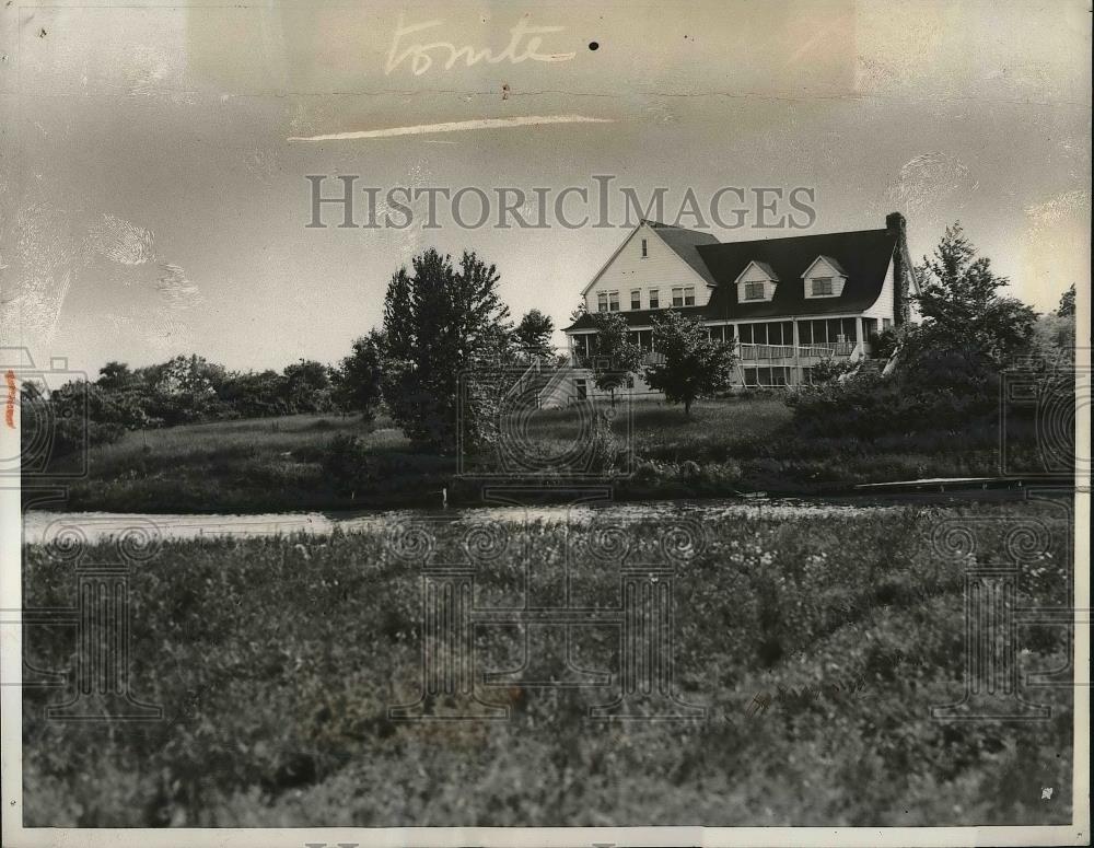 1935 Press Photo Clubhouse for Senator Couzens model Colony Project in Mich. - Historic Images