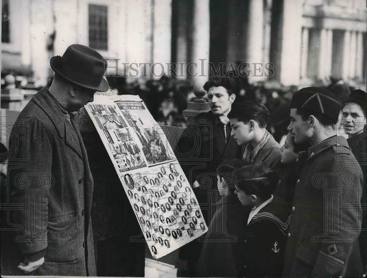1939 Press Photo Awaiting opening of Conclave of Cardinals to elect new Pope - Historic Images