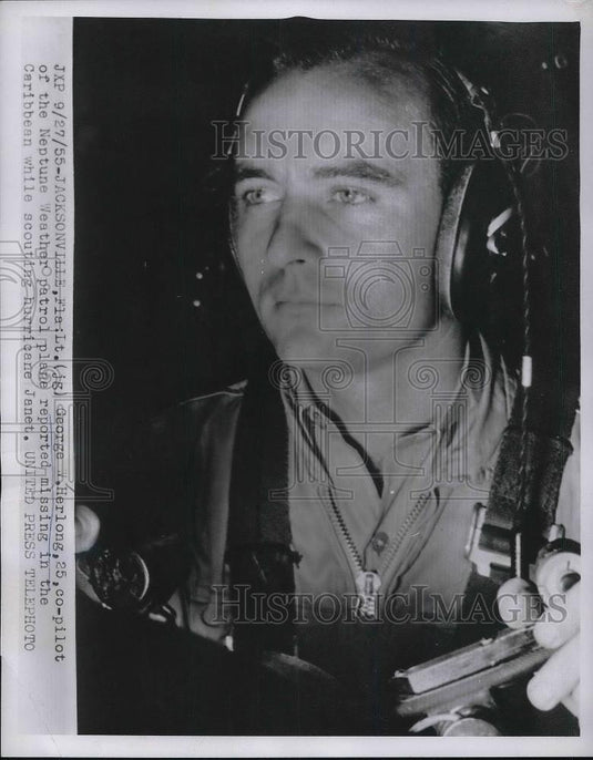 1955 Press Photo George Herlong a pilot. - Historic Images