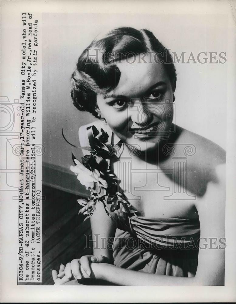 1949 Press Photo Janet Carp, Usherette At Banquet For William Boyle, Jr. Of DNC - Historic Images